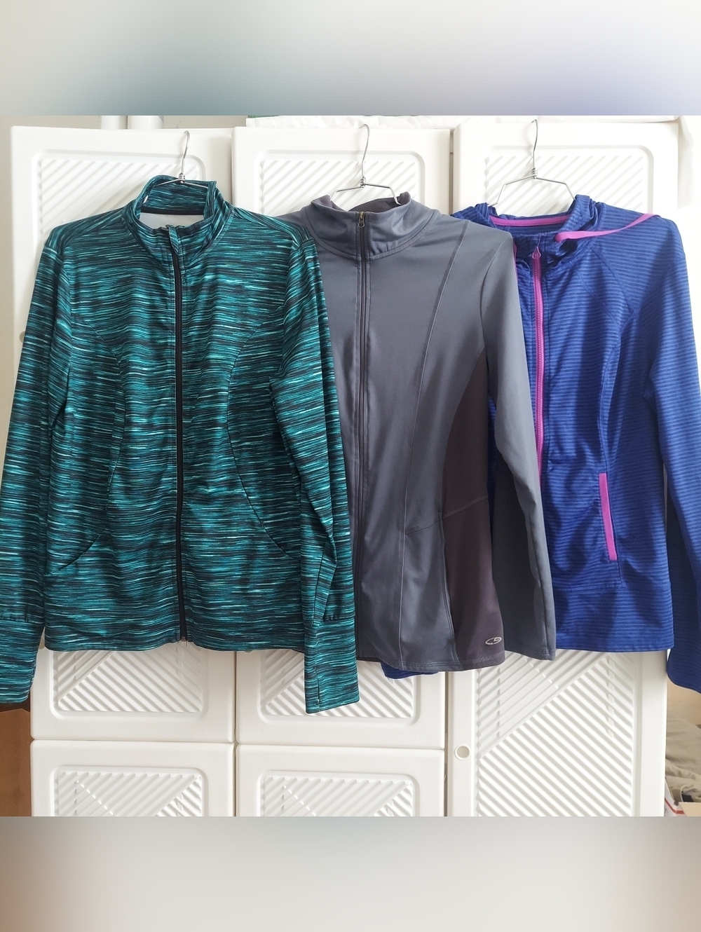 Lukka/Champion/Exertek Women's Large Athletic Sport Zip Up Tops Long Sleeve